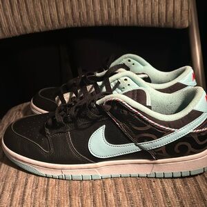 Nike Dunk Low SE ‘Barber shop’